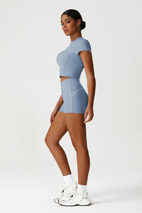 Women Seamless High Waisted Workout Set: Cropped Tee + Peach Lifting Shorts