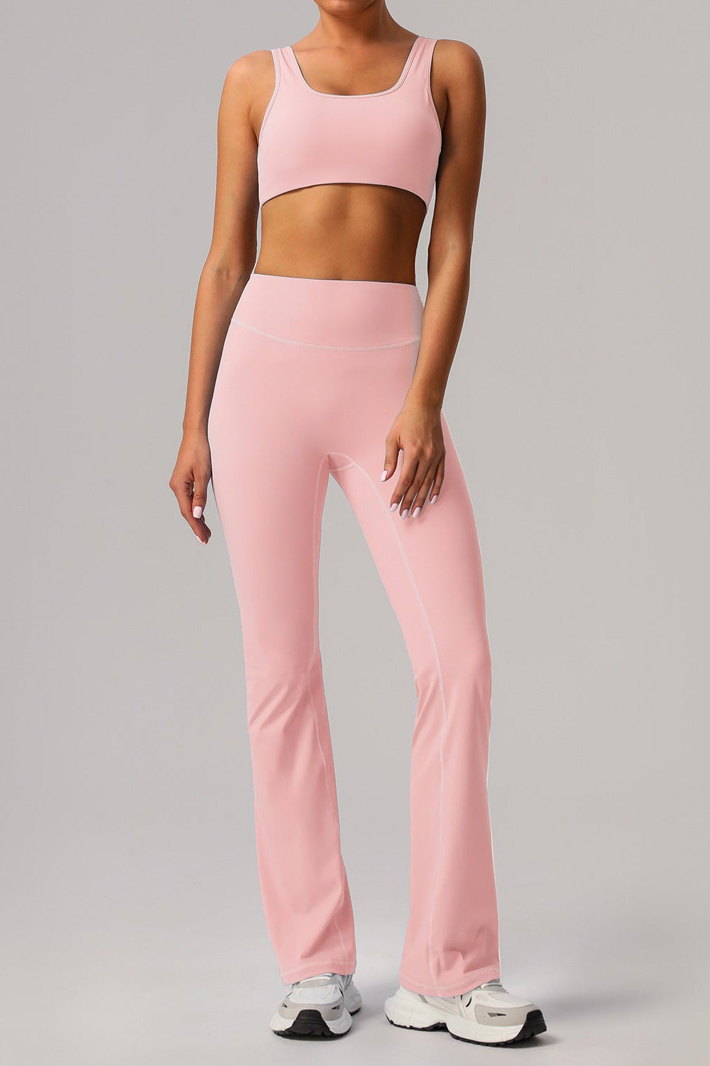 U-shaped back sports bra + micro flared pants 2-piece set