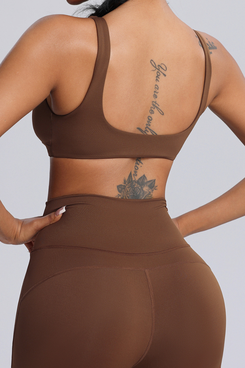 Women's Athletic Twist-Front V-neck Push-Up Bra