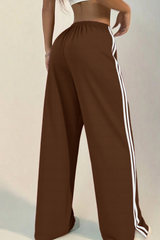 Women’s sporty wide-leg pants.