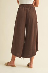 Retro-chic, laid-back style Yamamoto pants