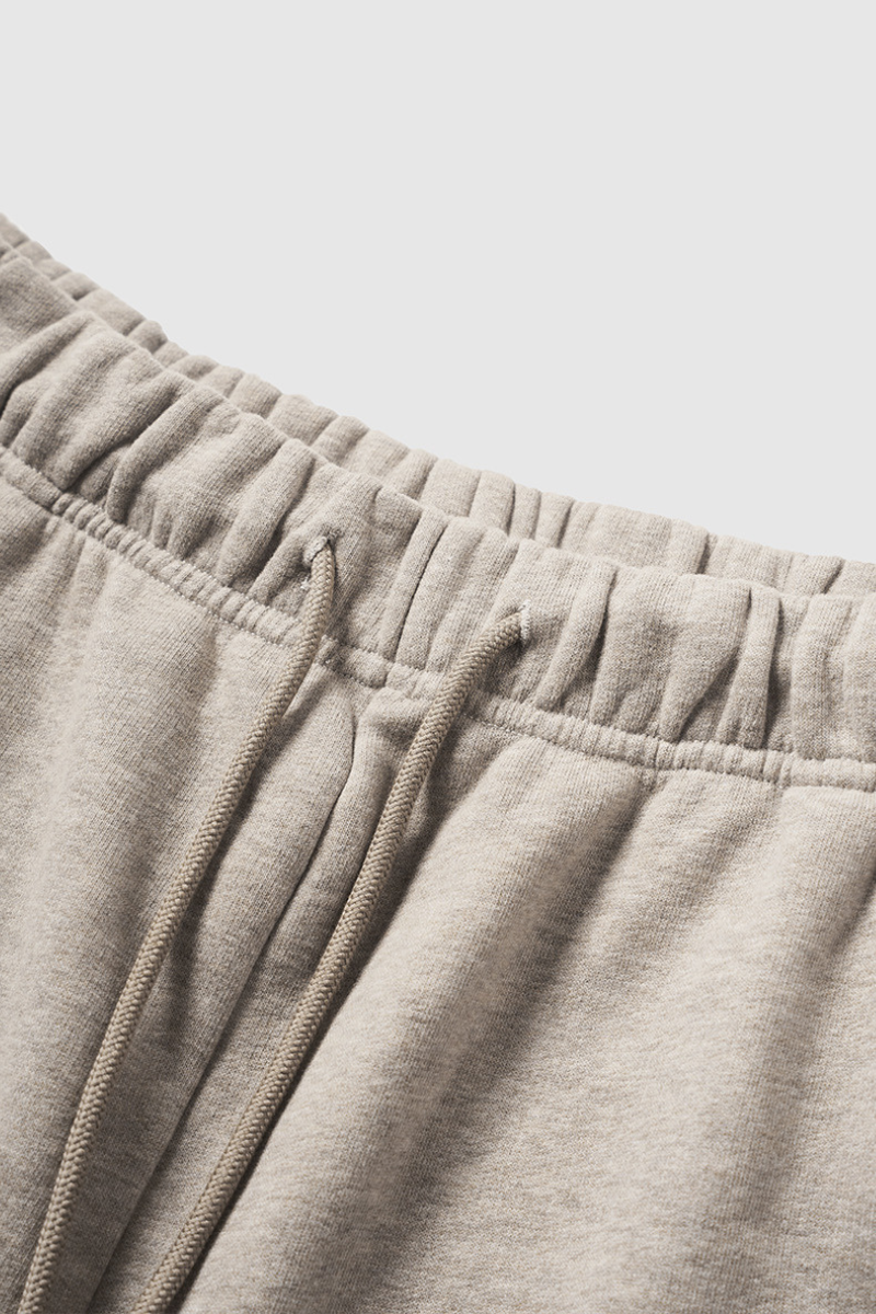 Straight-leg fleece-lined sweatpants.