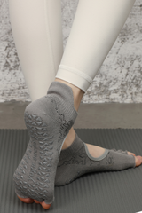 Women's Rose Jacquard Pilates Yoga Grip Five-Toe Socks