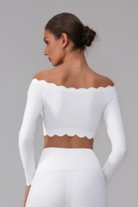 Women's Scalloped Off-Shoulder Cropped Long-Sleeve Sport Top