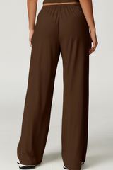 Women's slouchy straight-leg casual pants.