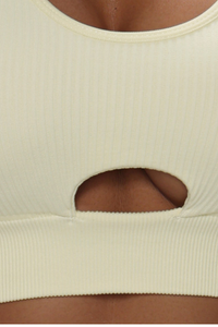 Women U-neck Cutout Widestrap Solid Sport Bra