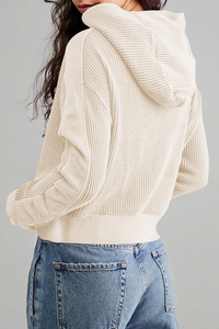 Zipper-fastened short-sleeved knitted sweater
