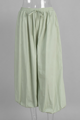 Wide-leg, relaxed, lantern-style pants