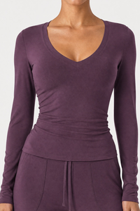 Women’s V-Neck Thumbhole Form-Fitting Long Sleeve Yoga Top
