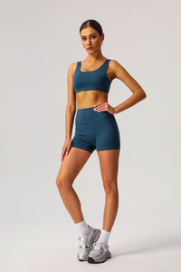 U-shaped back sports bra + classic sports shorts 2-piece set