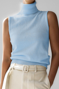 Early autumn high-neck, sleeveless base layer shirt