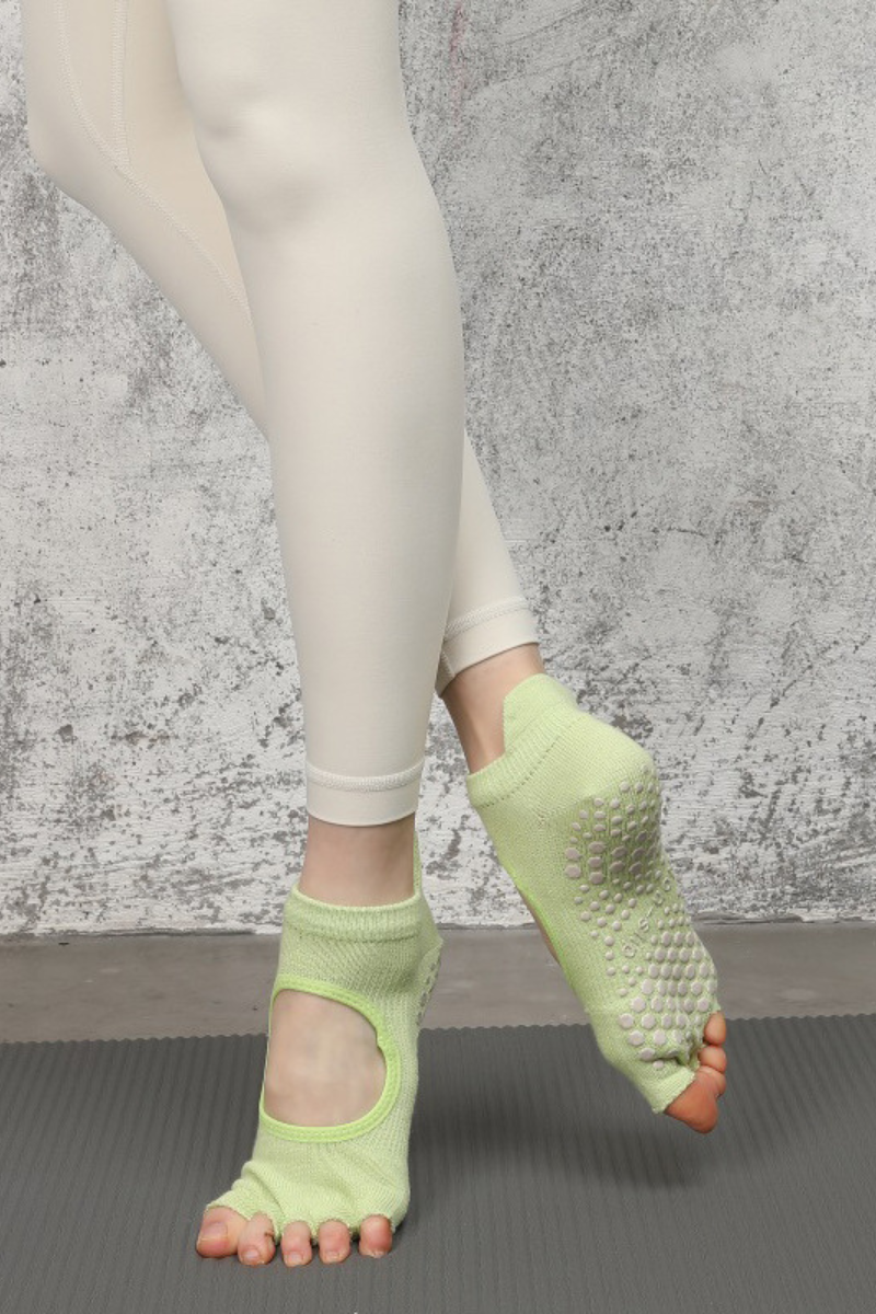 Women's Solid Color Pilates Yoga Grip Five-Toe Socks