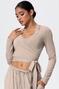 Women’s Criss-Cross Waist Straps Halterneck Long-Sleeve Top