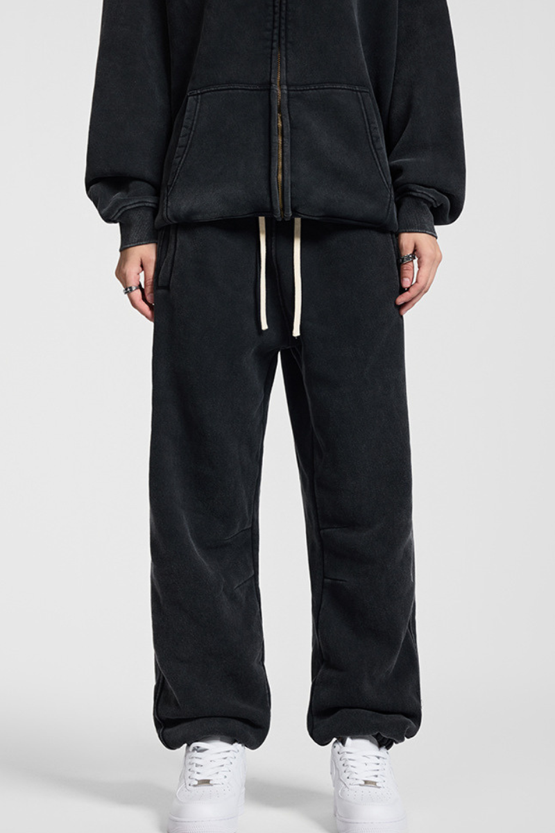 Men's discounted  hem-trimmed pants