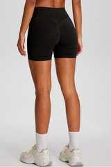 Women's Seamless Pleated Buttocks Lift Sports Yoga Shorts