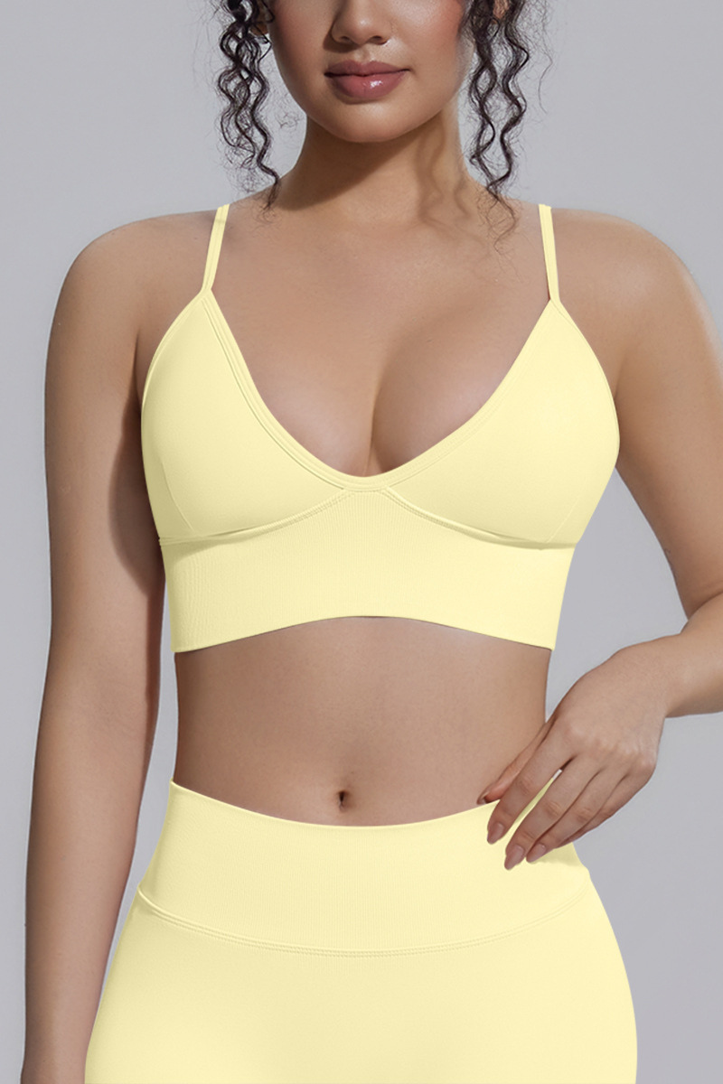 Women's Seamless Knit Solid Color Triangle Cup Sports Bra