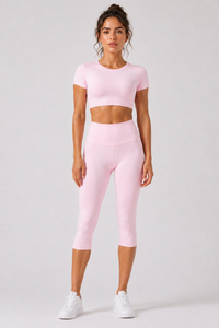 Women's Cropped T-shirt & Capri Leggings Workout Yoga Sets