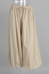 Wide-leg, relaxed, lantern-style pants