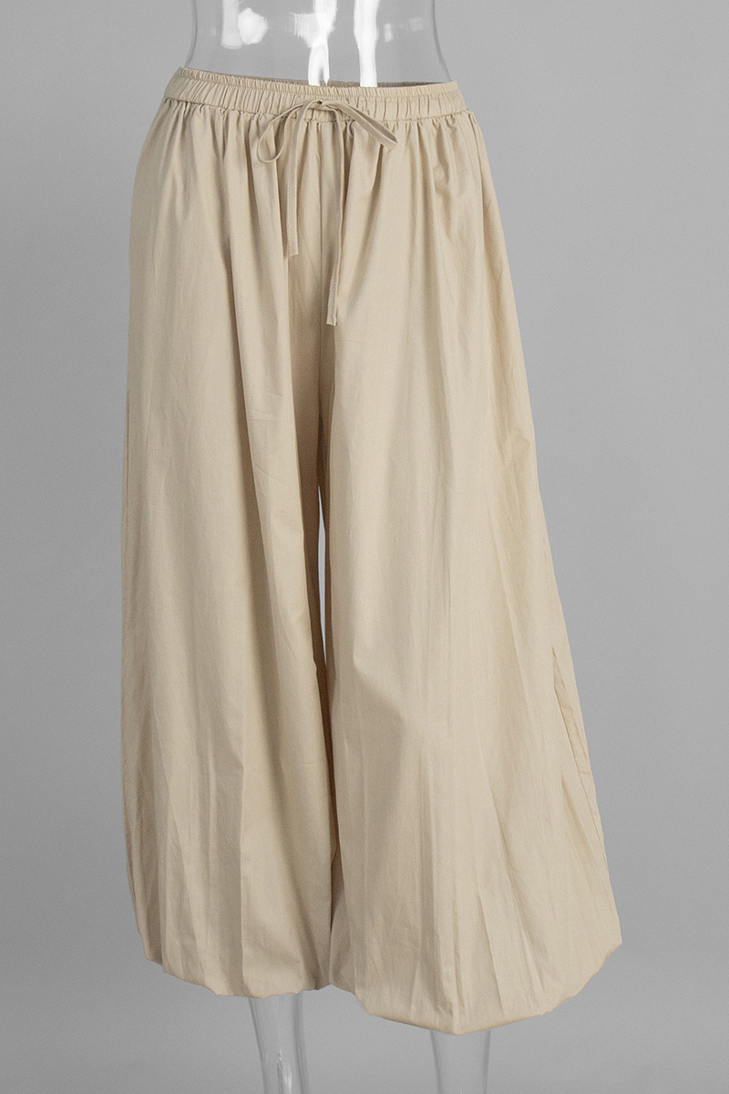 Wide-leg, relaxed, lantern-style pants