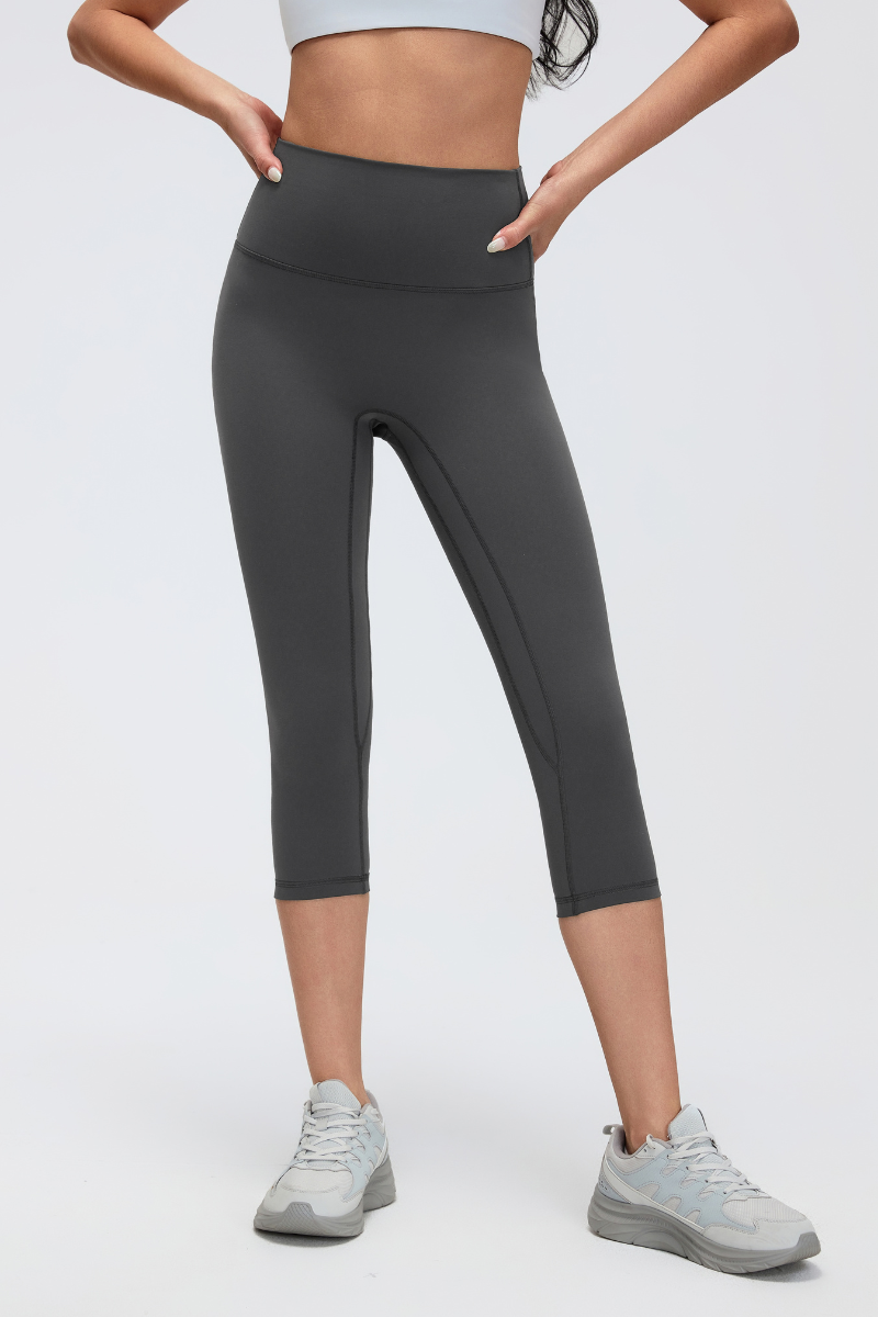 Women's High-Waist Capri Yoga Leggings with Lifting Effect