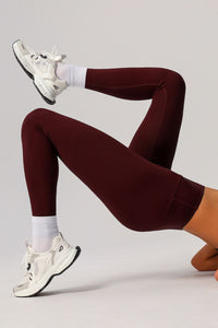 New Deep V Hip Lifting Quick Drying Skinny High Waist Yoga Pants