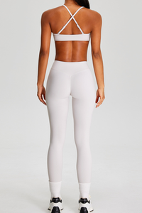 Women's Sets:Twist-Front Cross Back Bra And Pleated Leggings