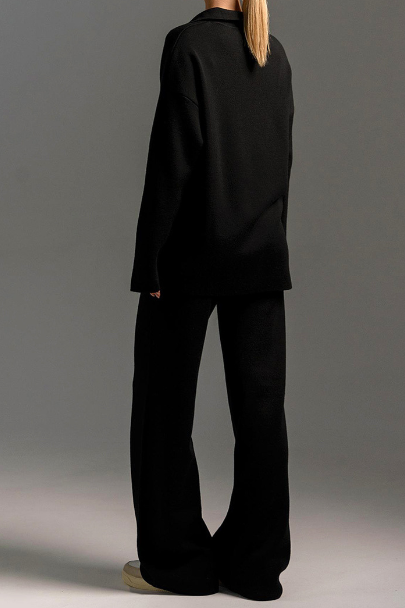 Polo-style knitted pullover shirt with long pants