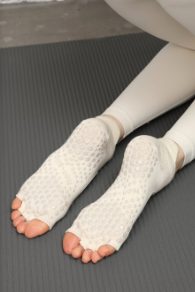 Women's Solid Color Pilates Yoga Grip Five-Toe Socks