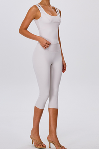 Women's Yoga Sets:Fake Two-Piece Tank Top & Capri Leggings