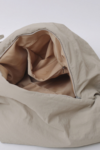 Women's Solid Large-Capacity Pleated Cloud-Shaped Bag