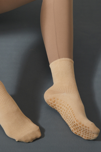 Women's Ribbed Crew Yoga Grip Five-Toe Socks