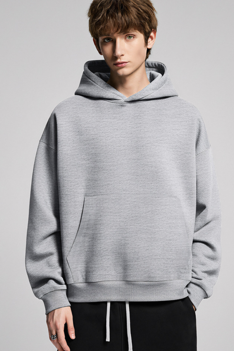 Insulated and thick-cuffed hoodie