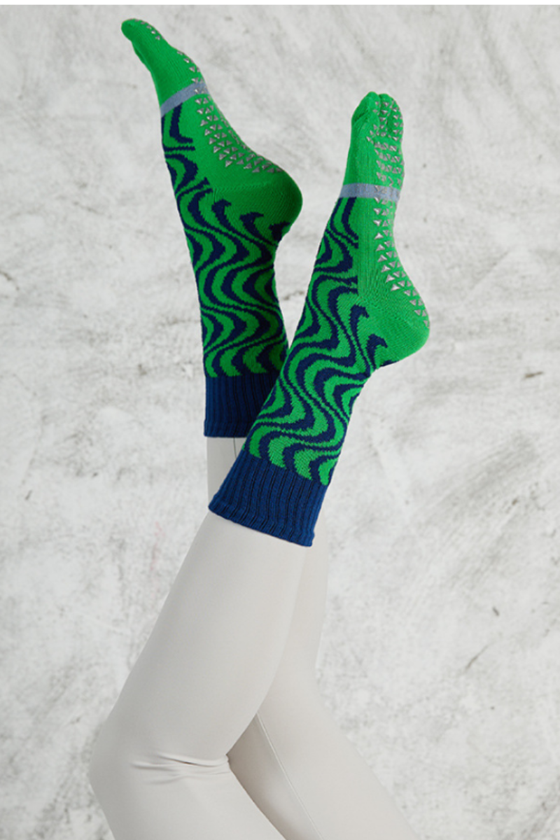 Women's Colorful Patterned Crew Yoga Grip Five-Toe Socks
