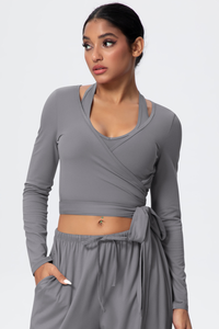 Women’s Criss-Cross Waist Straps Halterneck Long-Sleeve Top