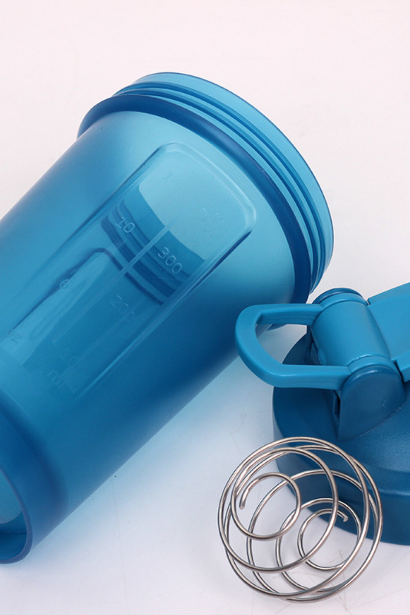 Portable Fitness Shaker Cup 400ml with Wire Ball & Scale