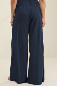 High-waist yoga pants with a floor-length design