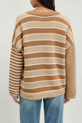 Women Crew Neck Contrast Stripe Distressed Hem Knit Sweater