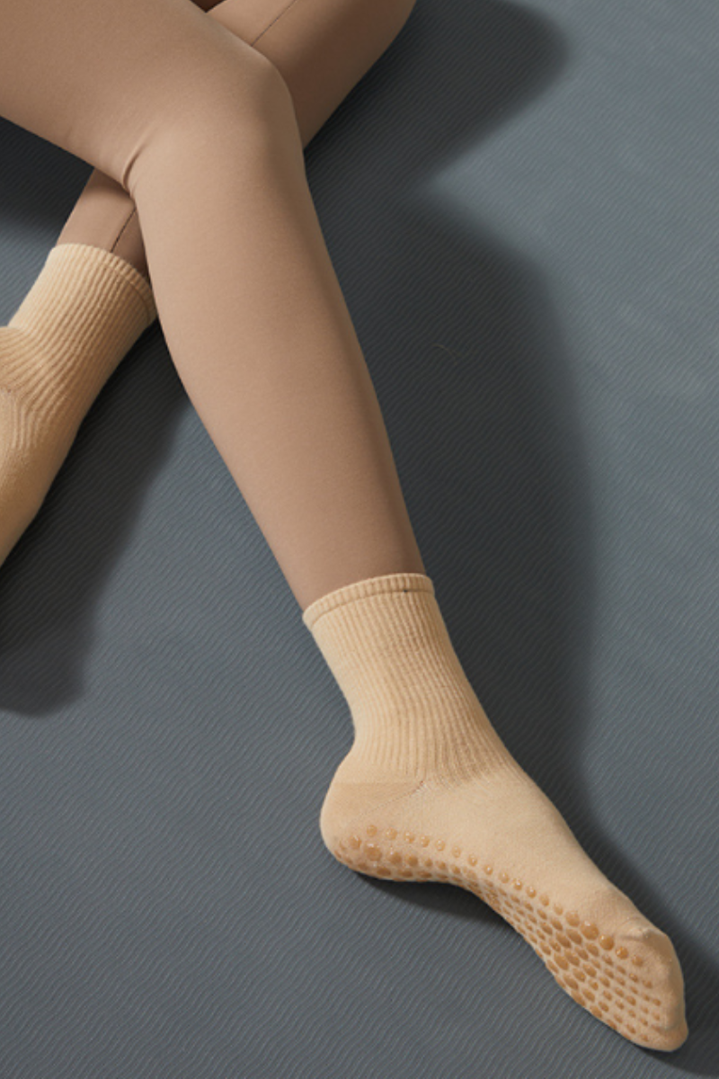 Women's Ribbed Crew Yoga Grip Five-Toe Socks