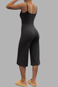 Women's Thin Strap Cami And Wide-Leg Capri Pants  Sports Set