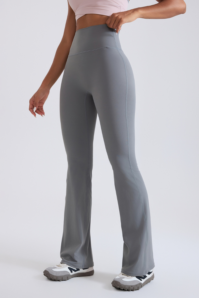 Women’s high-waisted  flare pants.