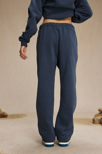 Straight-cut casual pants