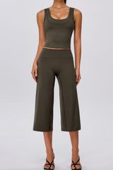 Women's Yoga Sets:Fake Two-Piece Tank Top & Wide Leg Capri Pants