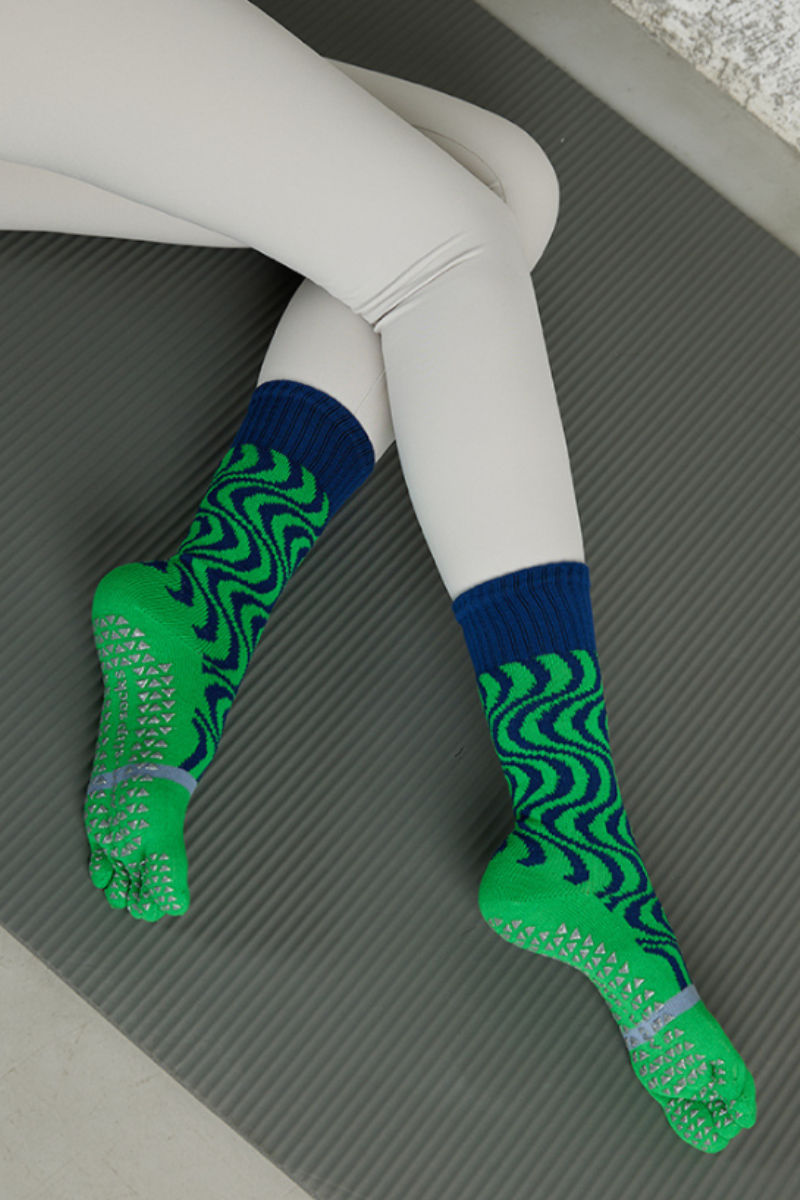 Women's Colorful Patterned Crew Yoga Grip Five-Toe Socks
