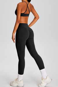 Women's Sport Set:Twist Front Triangle Cup Bra & Leggings