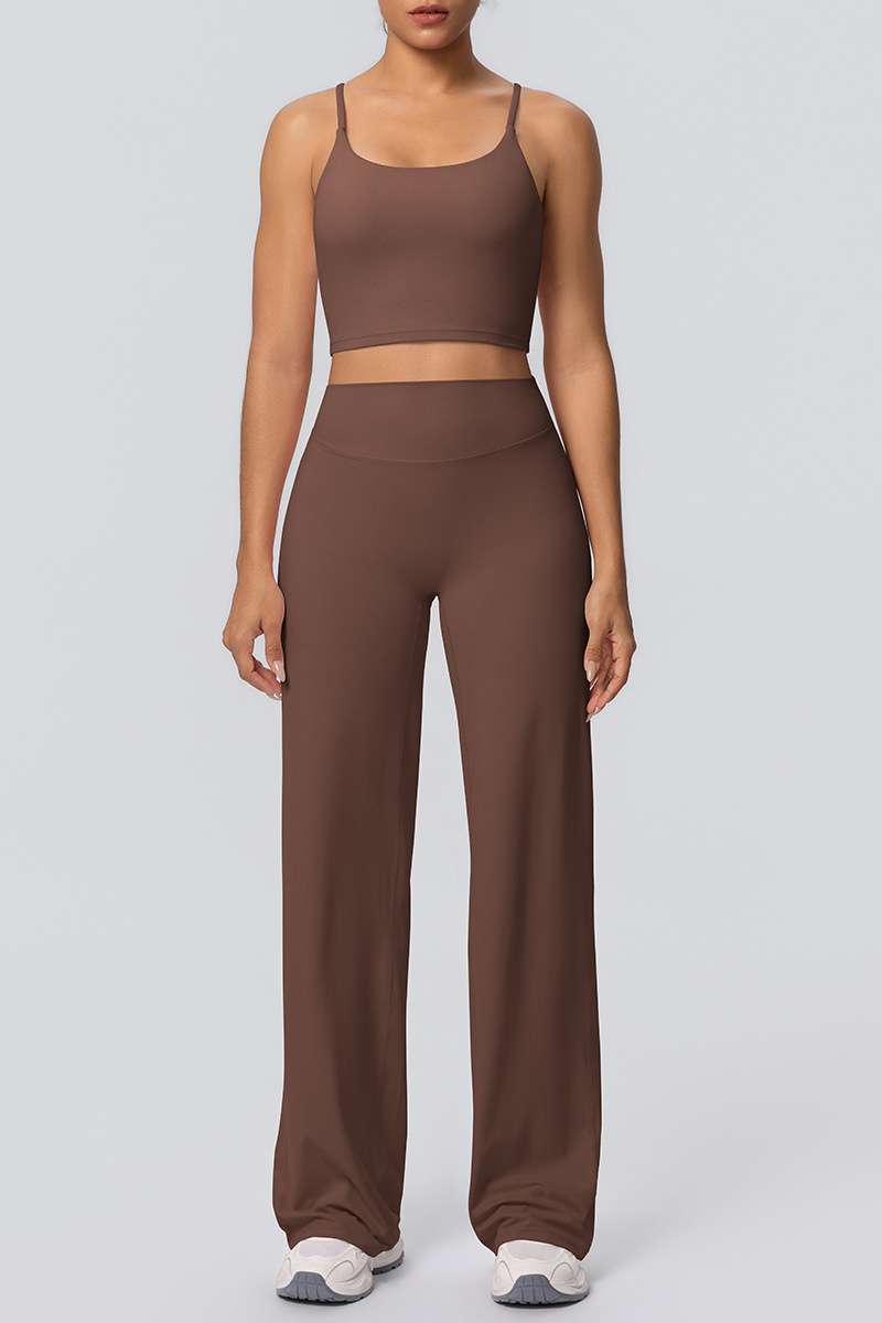 Women's solid color sportswear set.