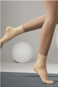 Women's Ribbed Crew Yoga Grip Five-Toe Socks