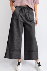 Leisure-style wide-leg pants
