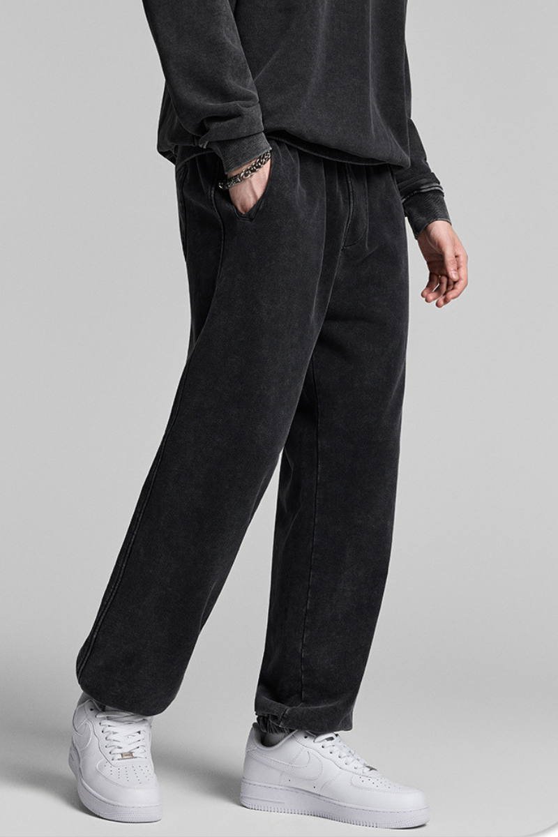 Retro trouser-style ensemble