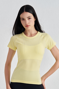 Women's Slim-Fit Breathable Waist-Cinching Crew Neck T-shirt