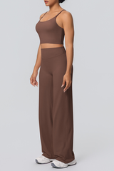 Women's solid color sportswear set.